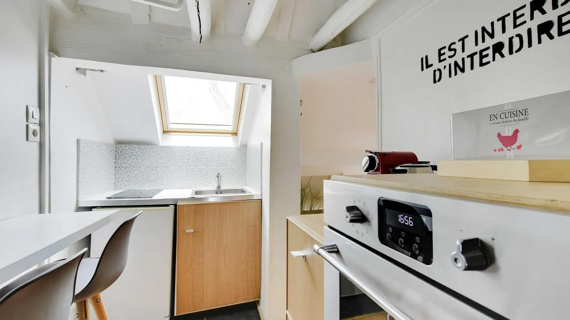 Apartment Charming Residence Under Roof Paris Bastille France