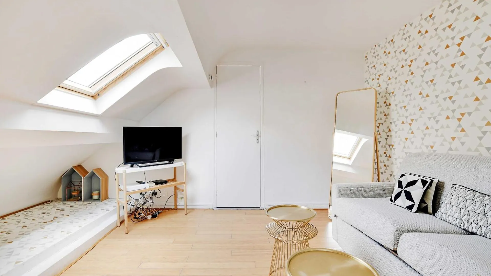 Apartment Charming Residence Under Roof Paris Bastille
